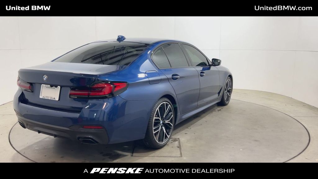 2022 BMW 5 Series 530i 8