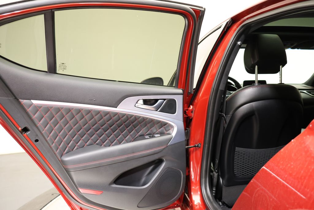 Thumbnail: 2019 Genesis G70 - 30