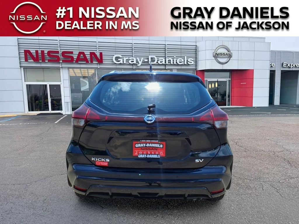 Used 2021 Nissan Kicks SUV