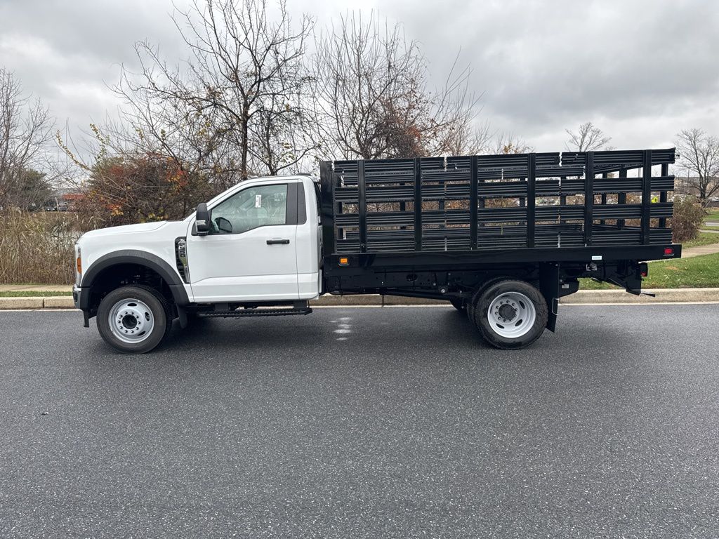 2025 Ford F-550 Chassis XL