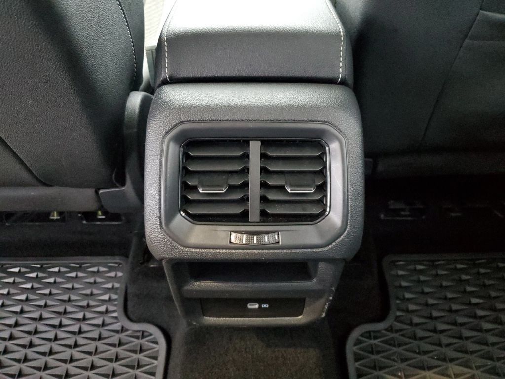 Used Car 2024 Volkswagen Taos  1.5t Se For Sale Under $25,000 In Austin, Texas