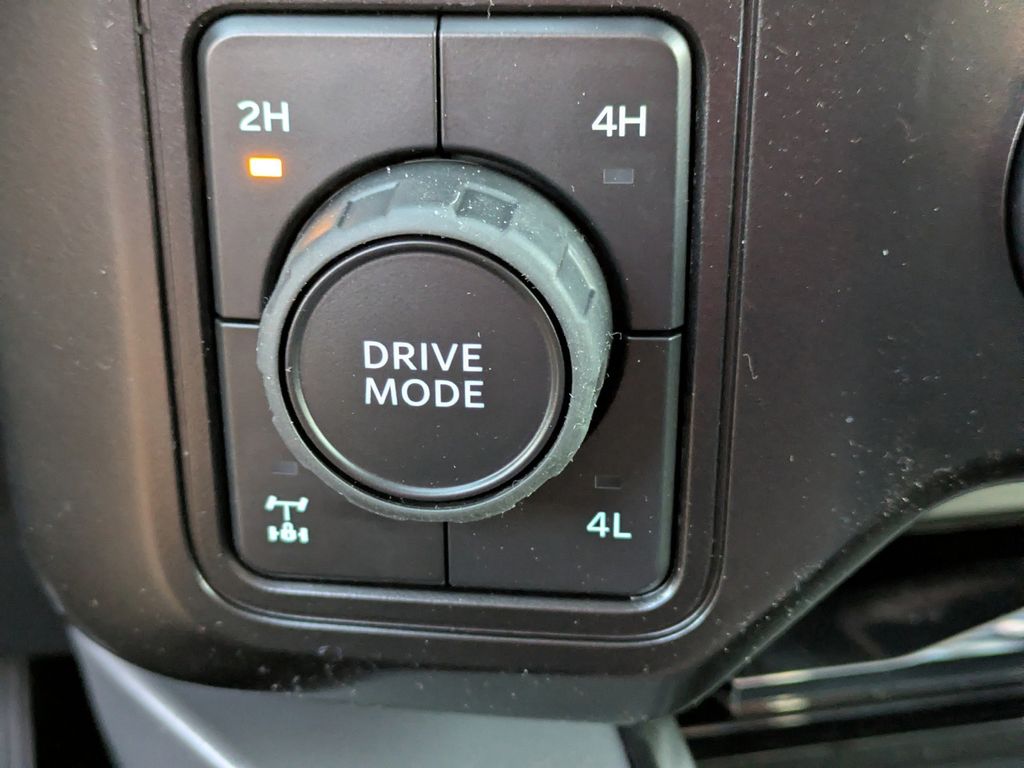 2026 Ford F-350 Super Duty LARIAT
