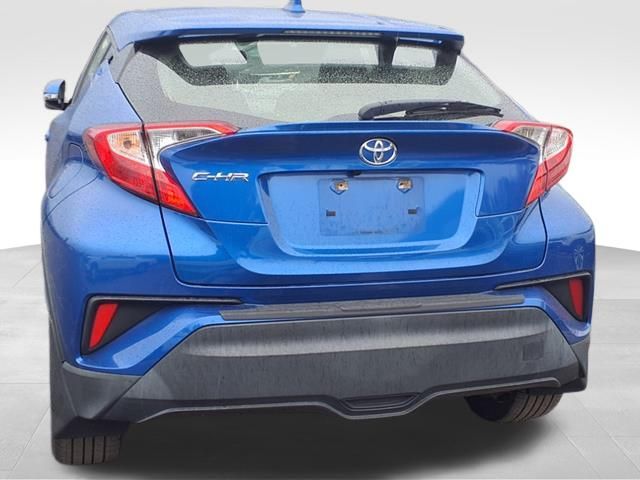 2020 Toyota C-HR XLE 6