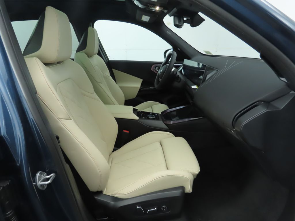 Thumbnail: 2026 BMW X3 - 21