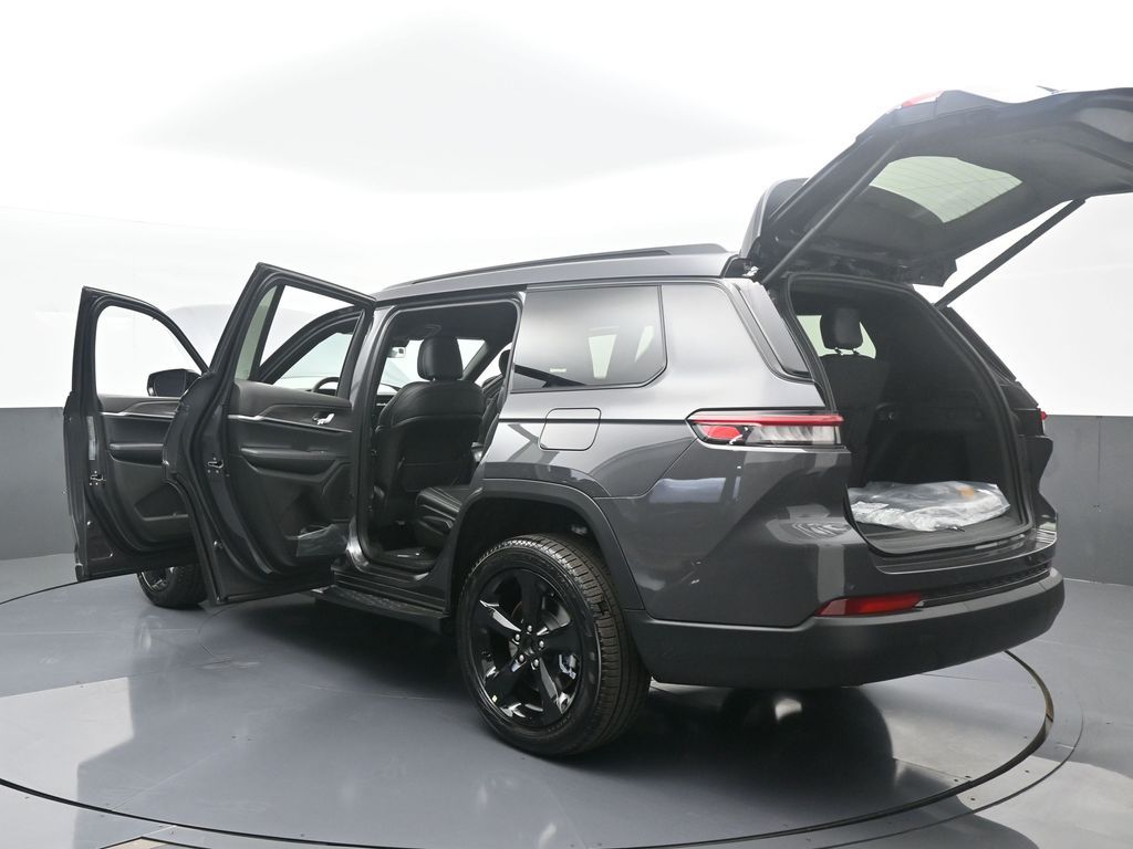 Used 2025 Baltic Gray Metallic Clearcoat Jeep Limited image 45