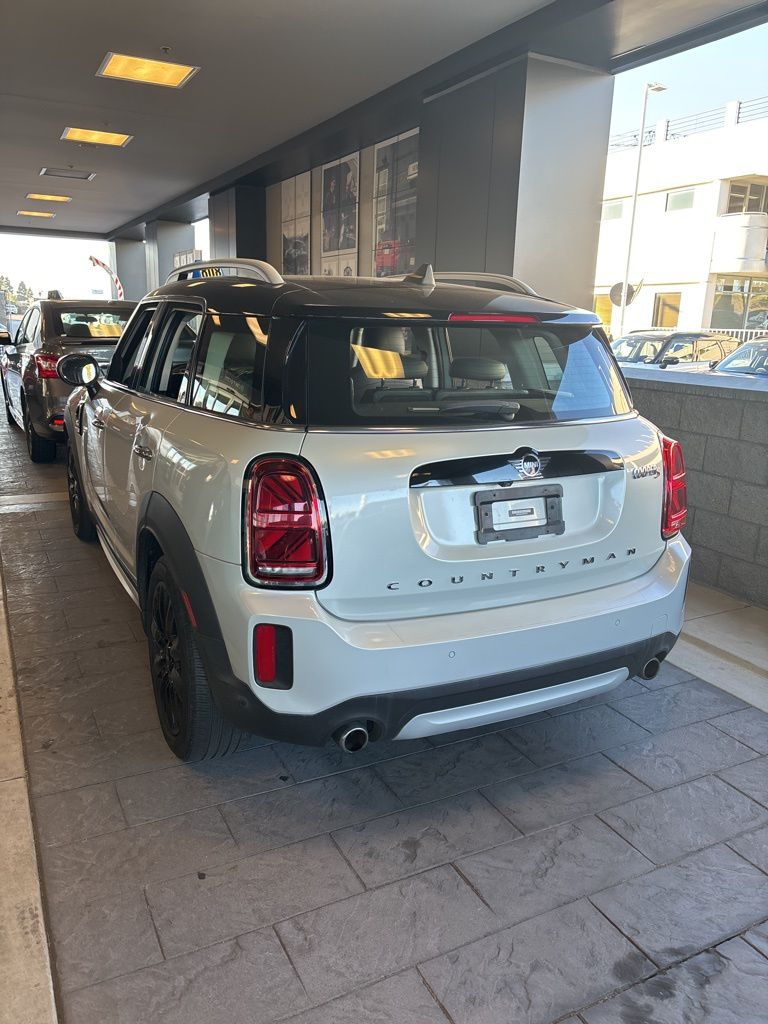 2022 MINI Cooper Countryman Signature 2