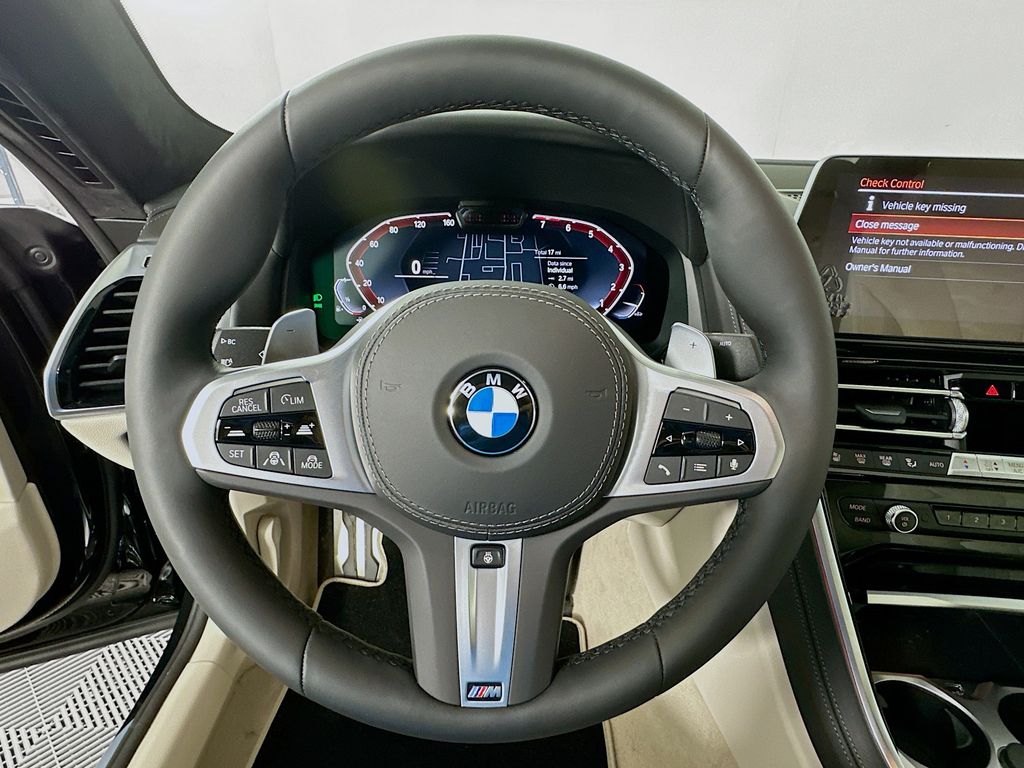 Thumbnail: 2026 BMW 8 Series - 10