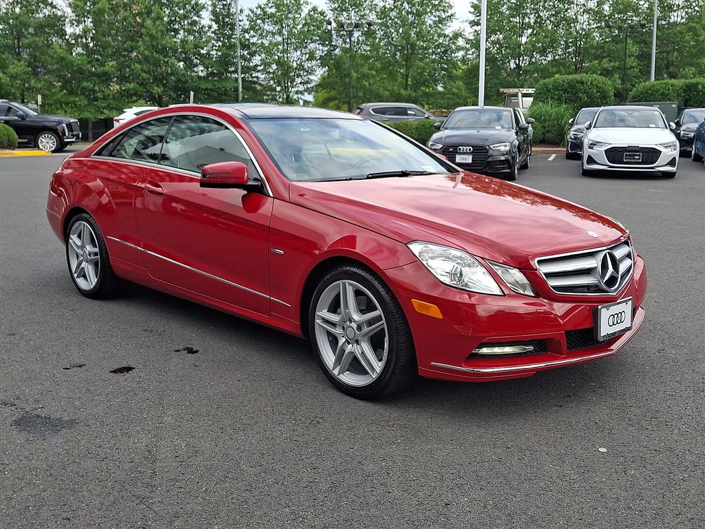 Thumbnail: 2012 Mercedes-Benz E-Class - 3