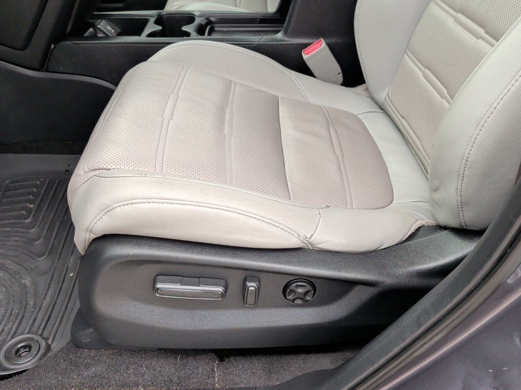 2018 Honda CR-V Touring Silver at Community Honda