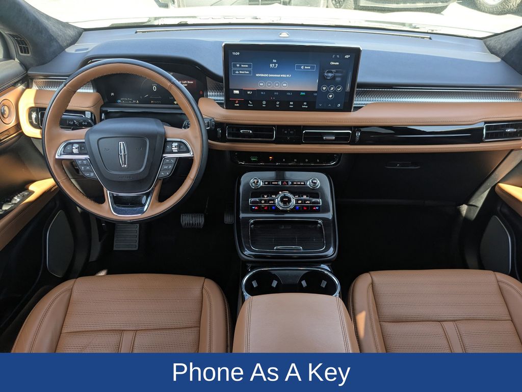 2022 Lincoln Nautilus Black Label