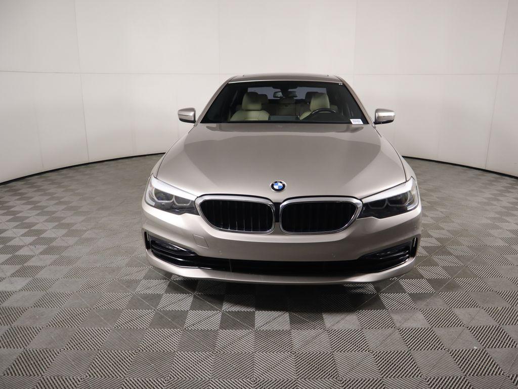 Thumbnail: 2017 BMW 5 Series - 2