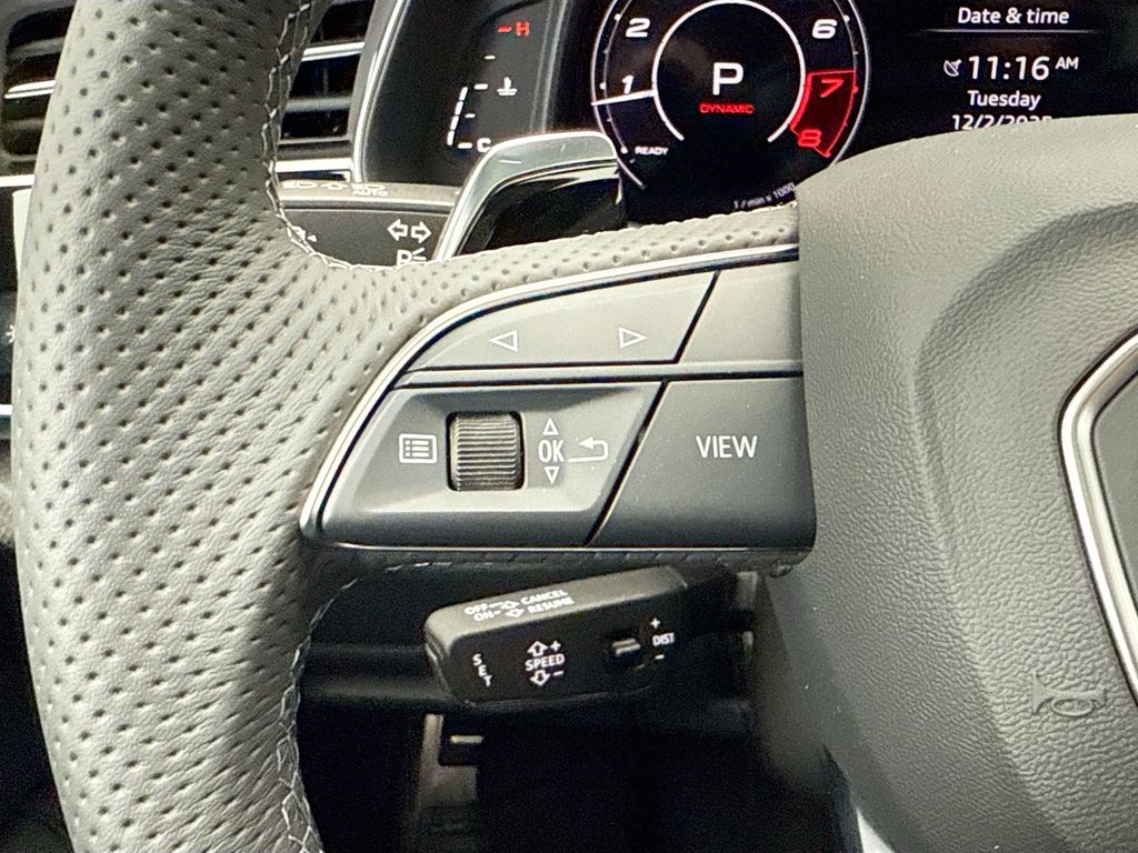 Thumbnail: 2026 Audi RS Q8 - 11