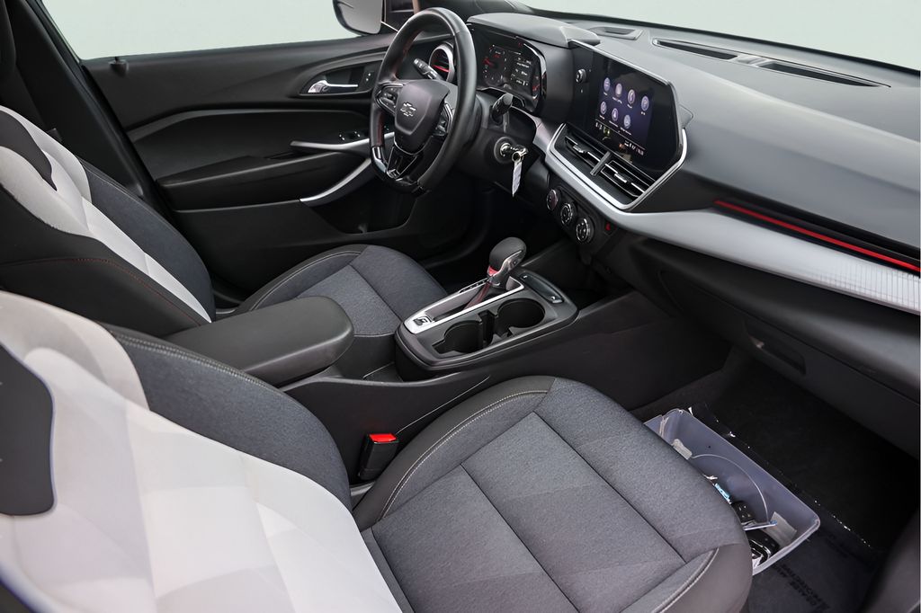 Used Car 2025 Chevrolet Trax  1rs For Sale Under $25,000 In Austin, Texas