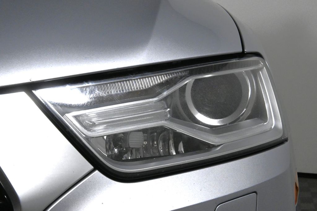 Thumbnail: 2017 Audi Q3 - 11
