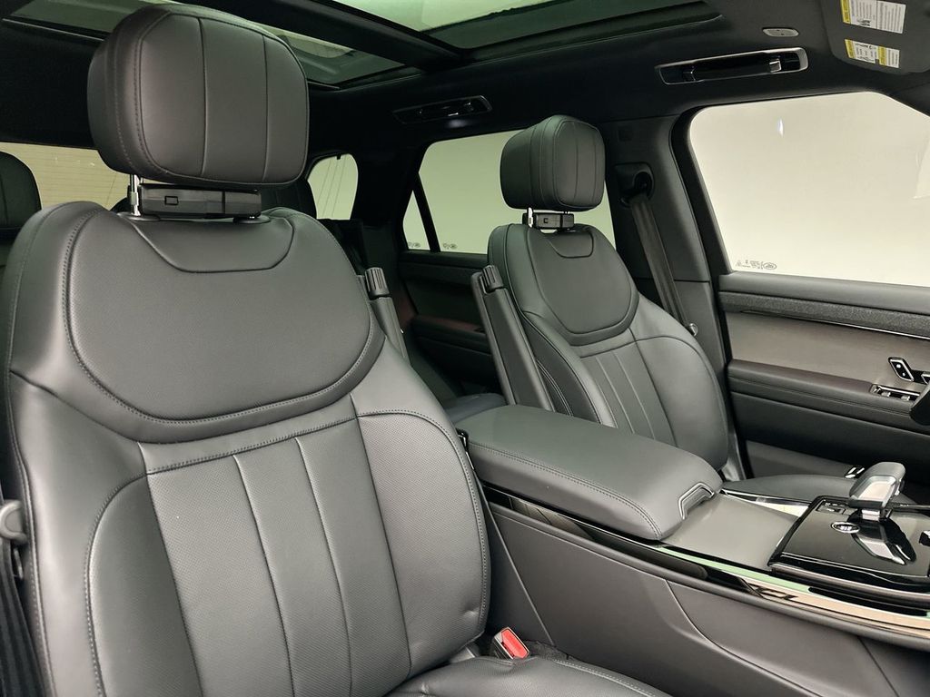 Thumbnail: 2026 Land Rover Range Rover Sport - 14
