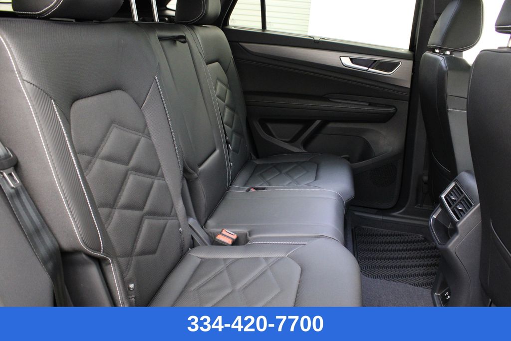 new 2026 Volkswagen Atlas Cross Sport car