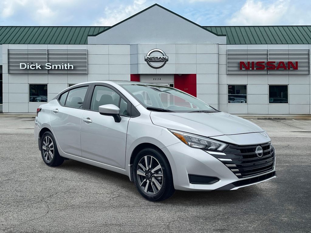 2025 Nissan Versa SV FWD