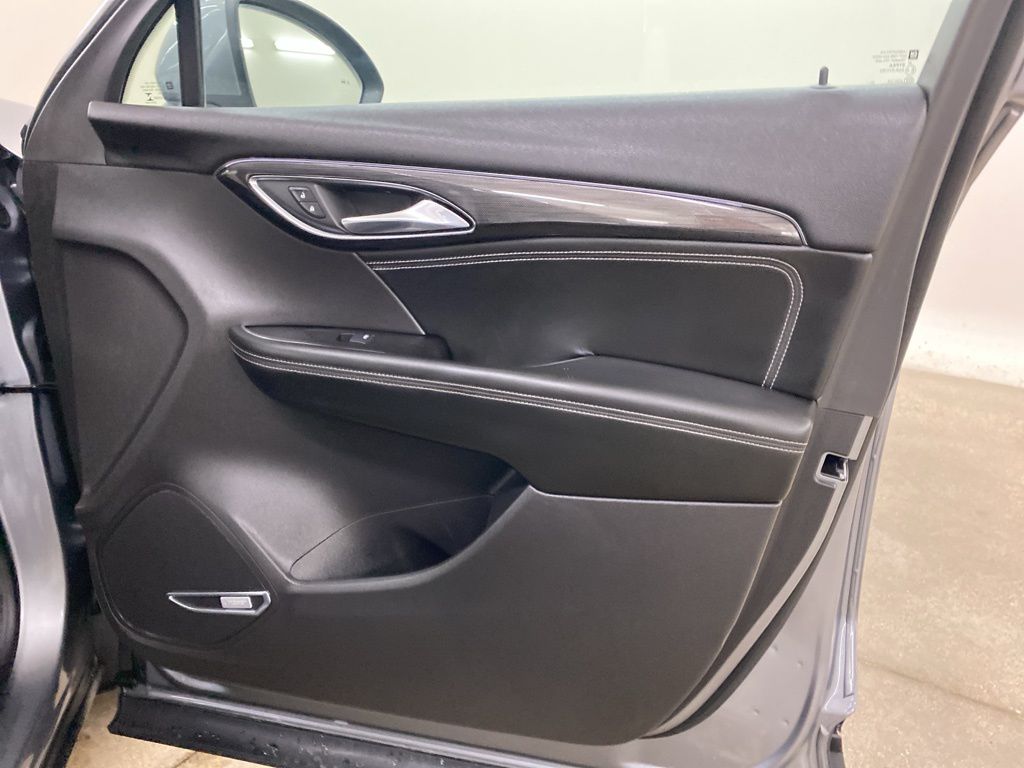 2021 Buick Envision Essence photo