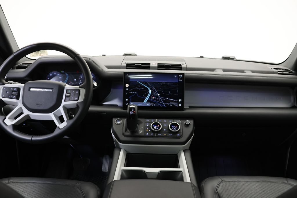 Thumbnail: 2025 Land Rover Defender - 15