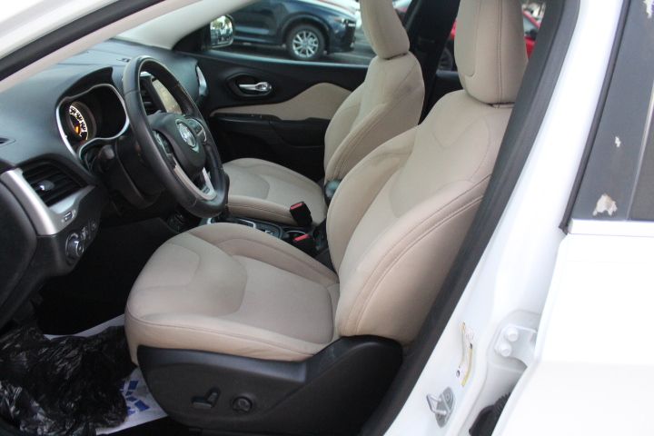 Used Car 2015 Jeep Cherokee  Latitude For Sale Under $10,000 In Georgetown, Texas