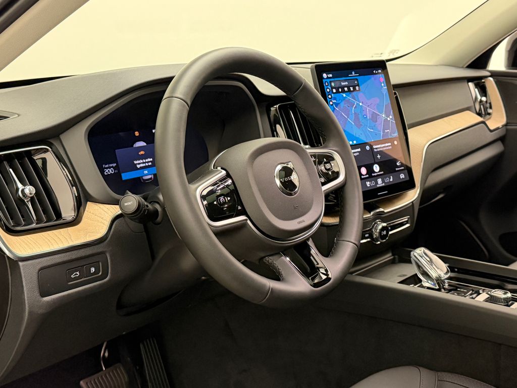 Thumbnail: 2026 Volvo XC60 - 20