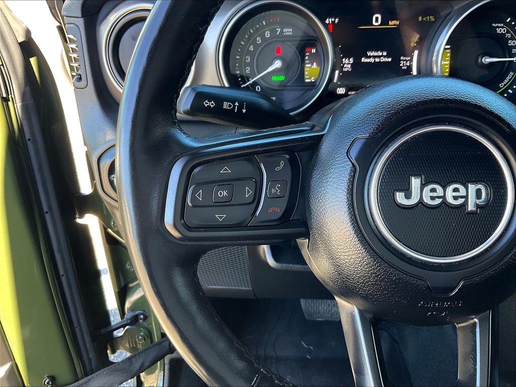 2023 Jeep Wrangler — photo 23