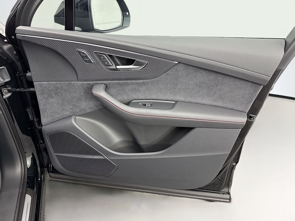 Thumbnail: 2026 Audi Q7 - 26