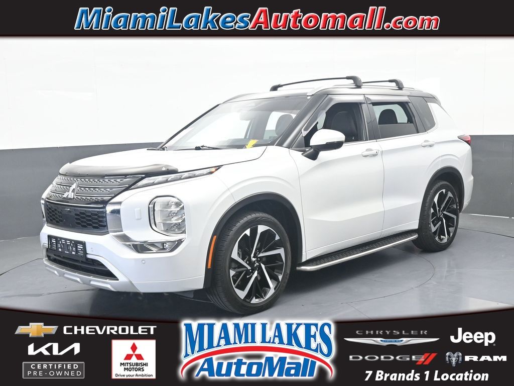 2024 Mitsubishi Outlander SEL S-AWC's photo