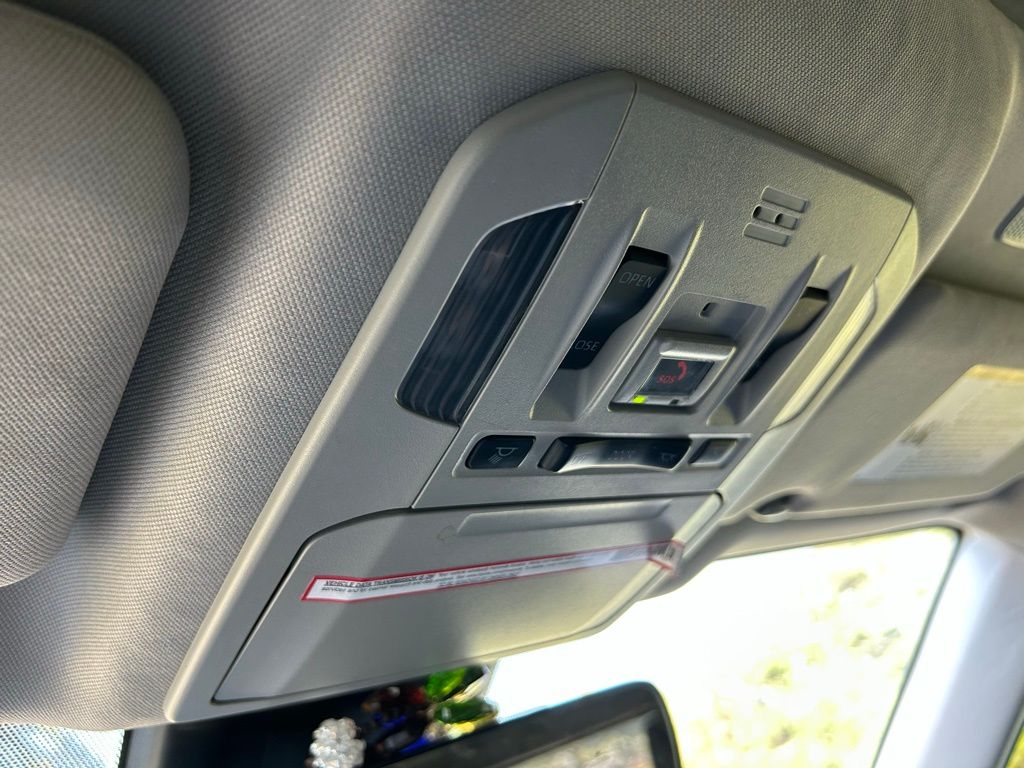 2023 Toyota Highlander XLE 30