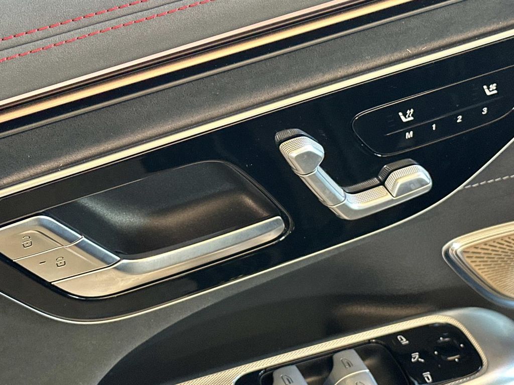 Thumbnail: 2025 Mercedes-Benz EQE - 17