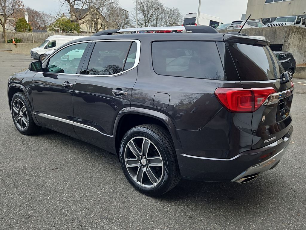 2017 GMC Acadia Denali photo