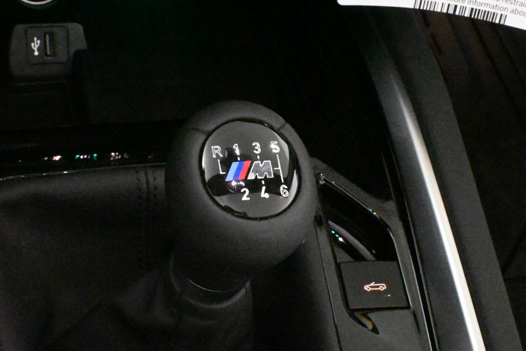 2025 BMW Z4 M40i 32