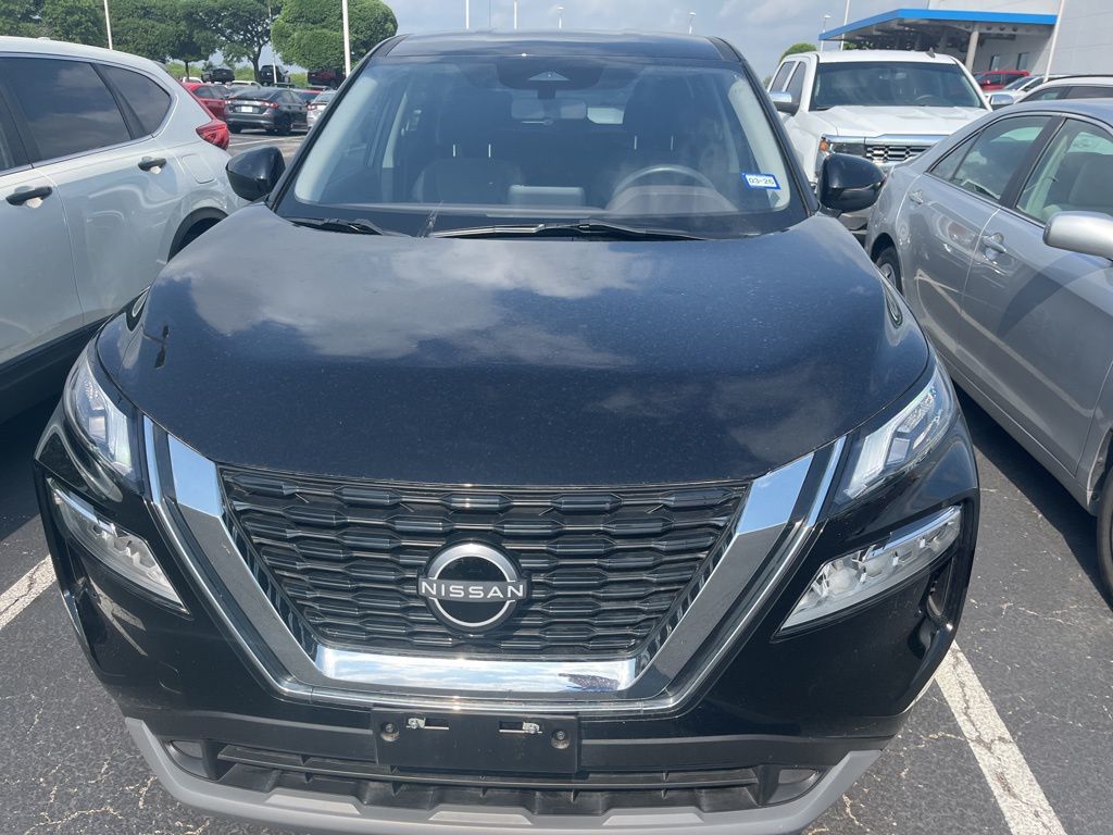 2023 Nissan Rogue SV 2