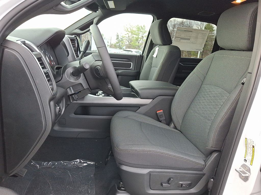 2026 Ram 2500 — photo 10