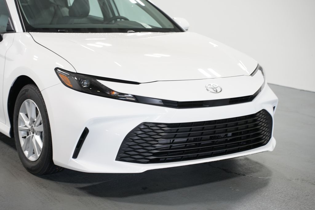 Thumbnail: 2025 Toyota Camry - 4