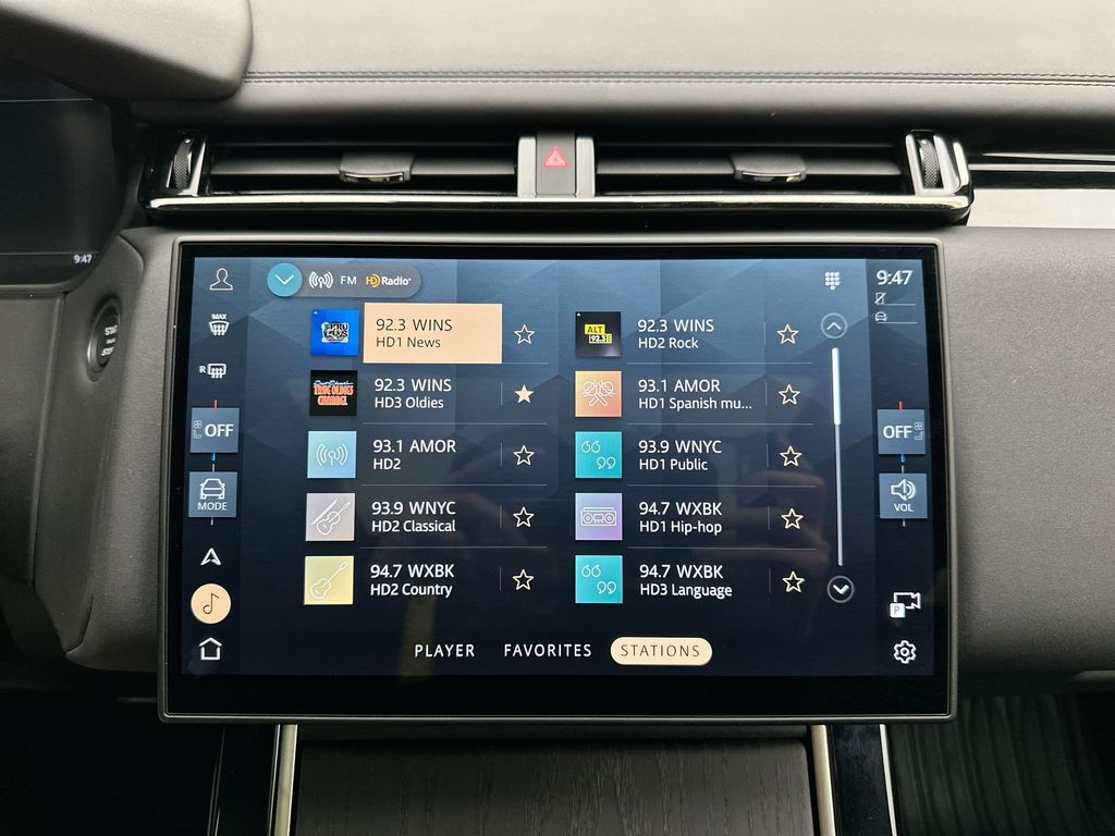 Thumbnail: 2026 Land Rover Range Rover Velar - 27