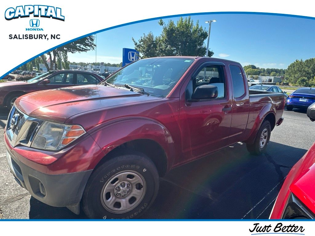 Cayenne Red 2018 Nissan Frontier Pickup Truck 4X2 5-Speed Automatic Overdrive