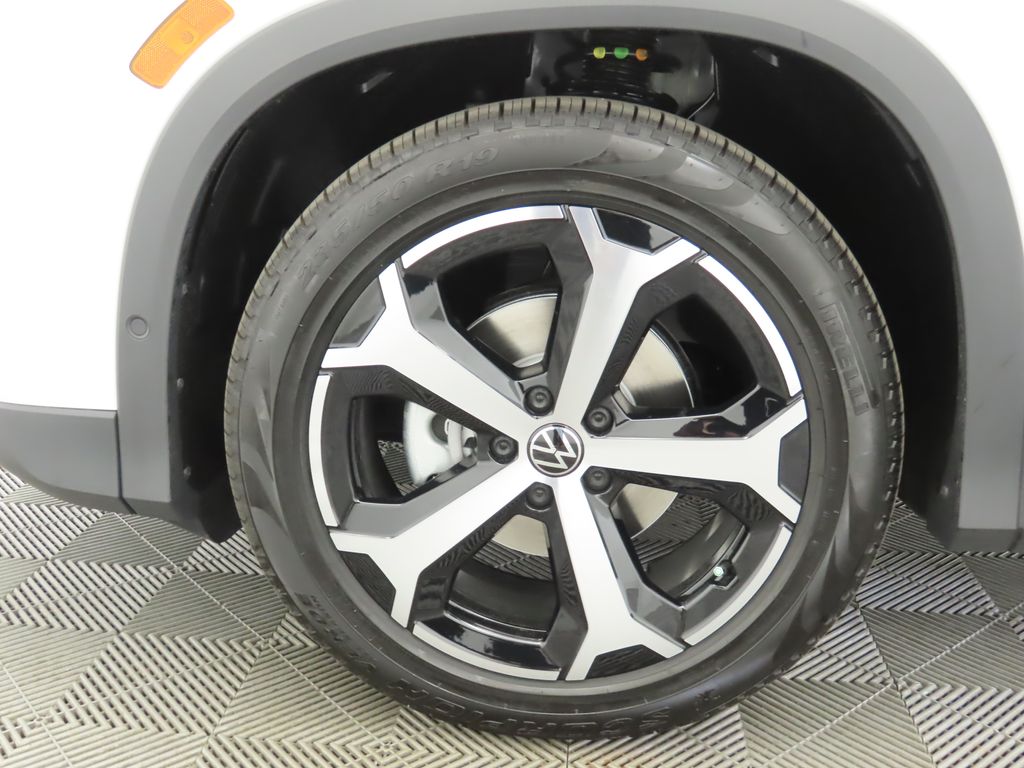 Thumbnail: 2026 Volkswagen Tiguan - 30