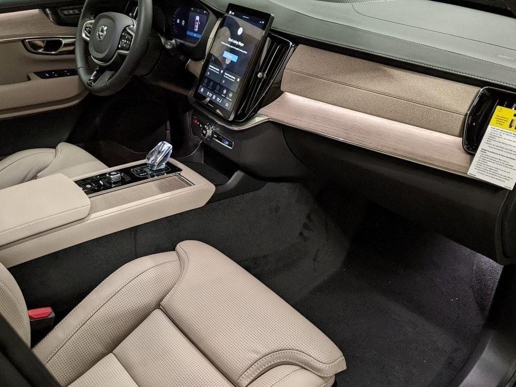 2026 Volvo XC90 Ultra - Photo 26