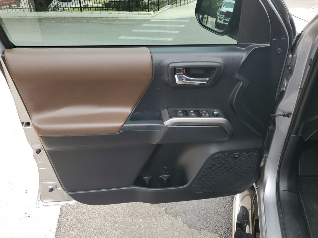 Used Car 2018 Toyota Tacoma  Limited For Sale Under $30,000 In Austin, Texas