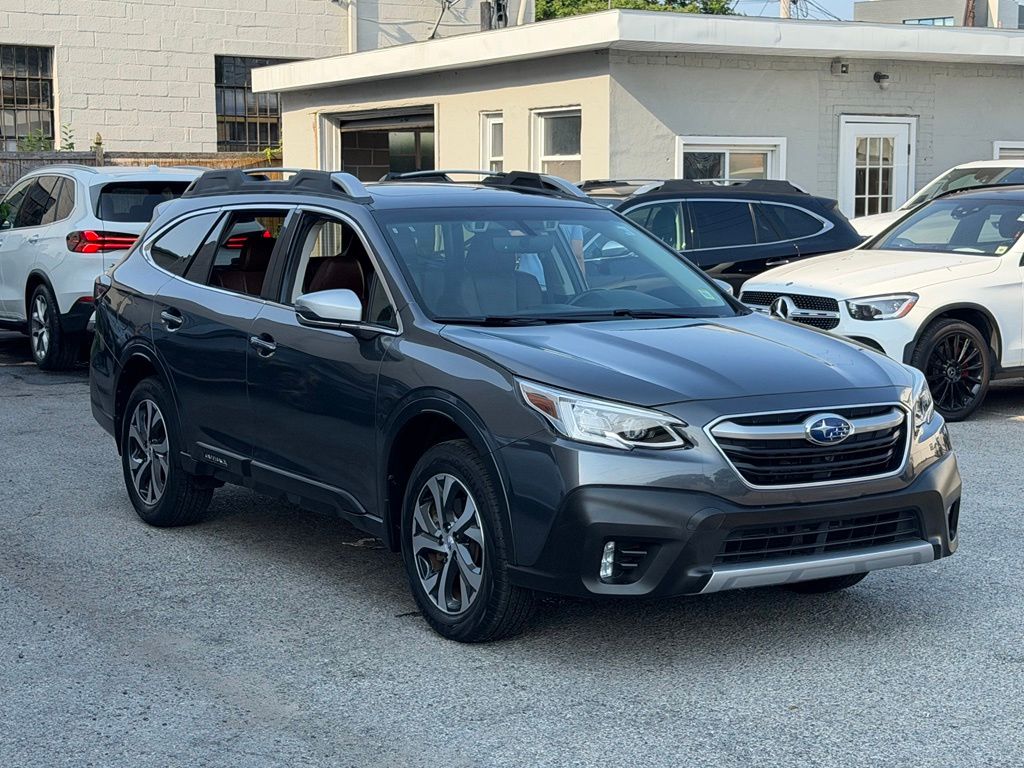 2020 Subaru Outback Touring's photo