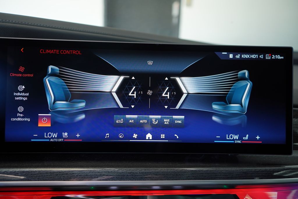 Thumbnail: 2026 BMW 7 Series - 19