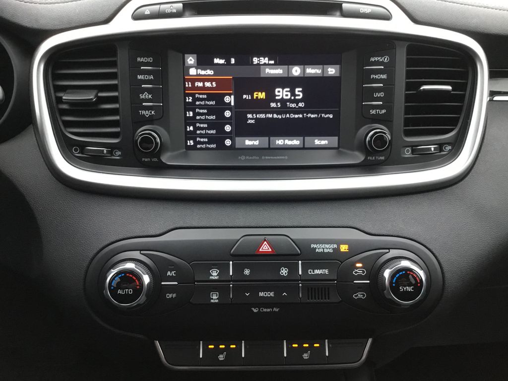 Thumbnail: 2018 Kia Sorento - 24