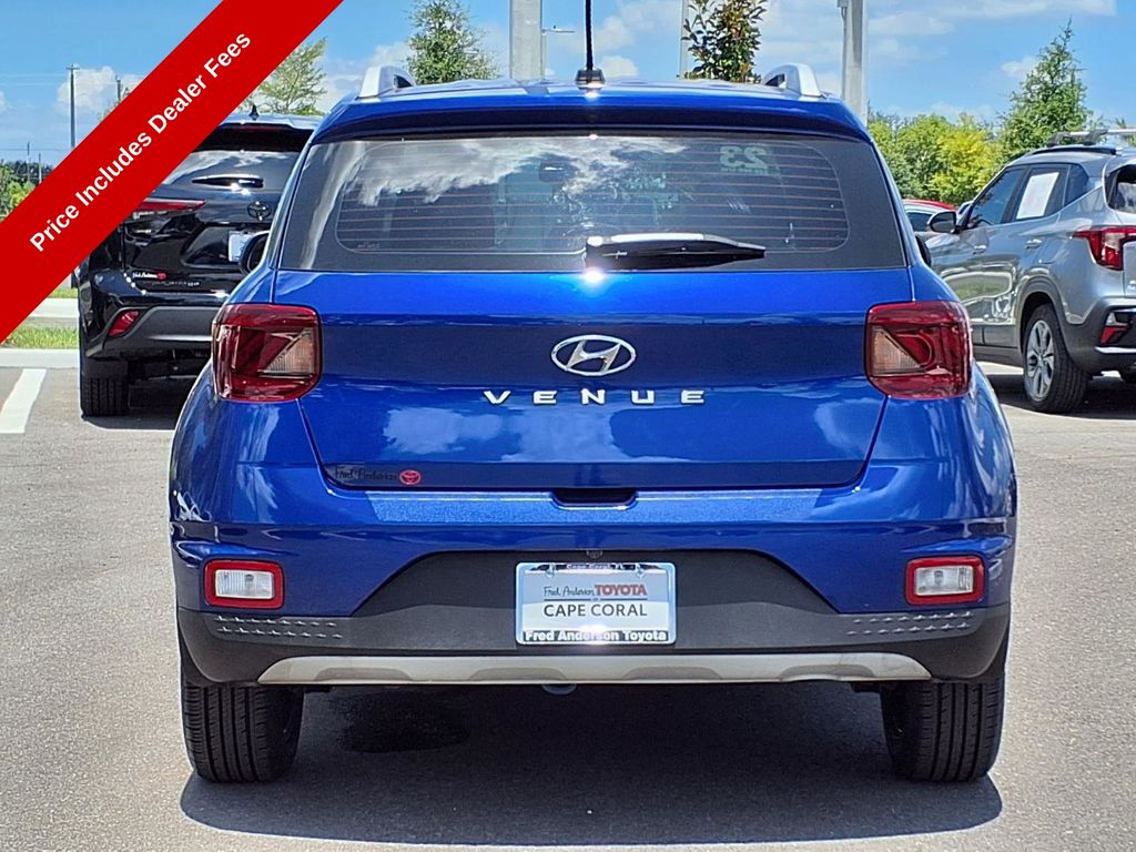 Used 2023 Hyundai Venue SUV
