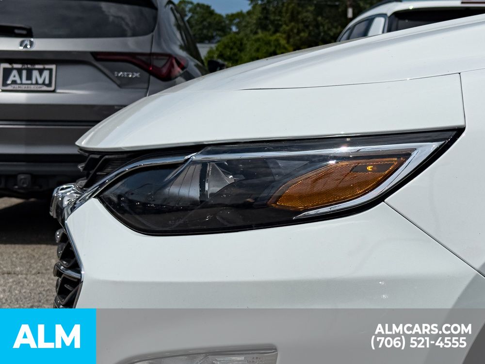 Used 2024 White Chevrolet LT image 10