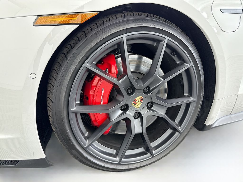 Thumbnail: 2026 Porsche Taycan - 31