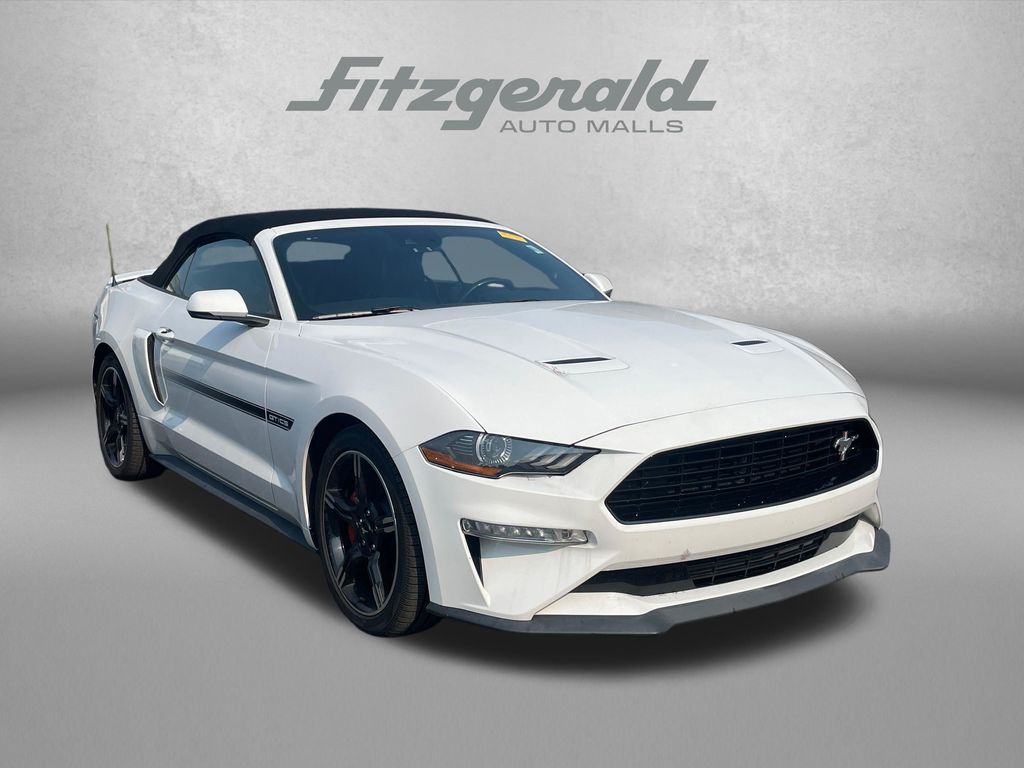 Oxford White 2019 Ford Mustang Convertible Rear-Wheel Drive Automatic
