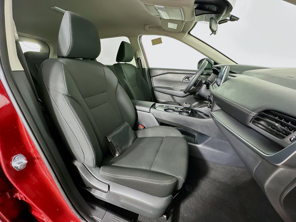 Thumbnail: 2025 Nissan Rogue - 27