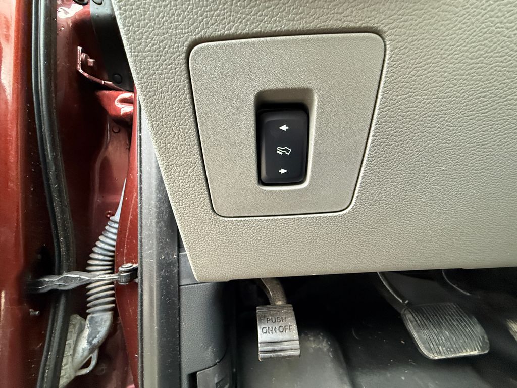 Used 2017 Brown Ford XLT image 51