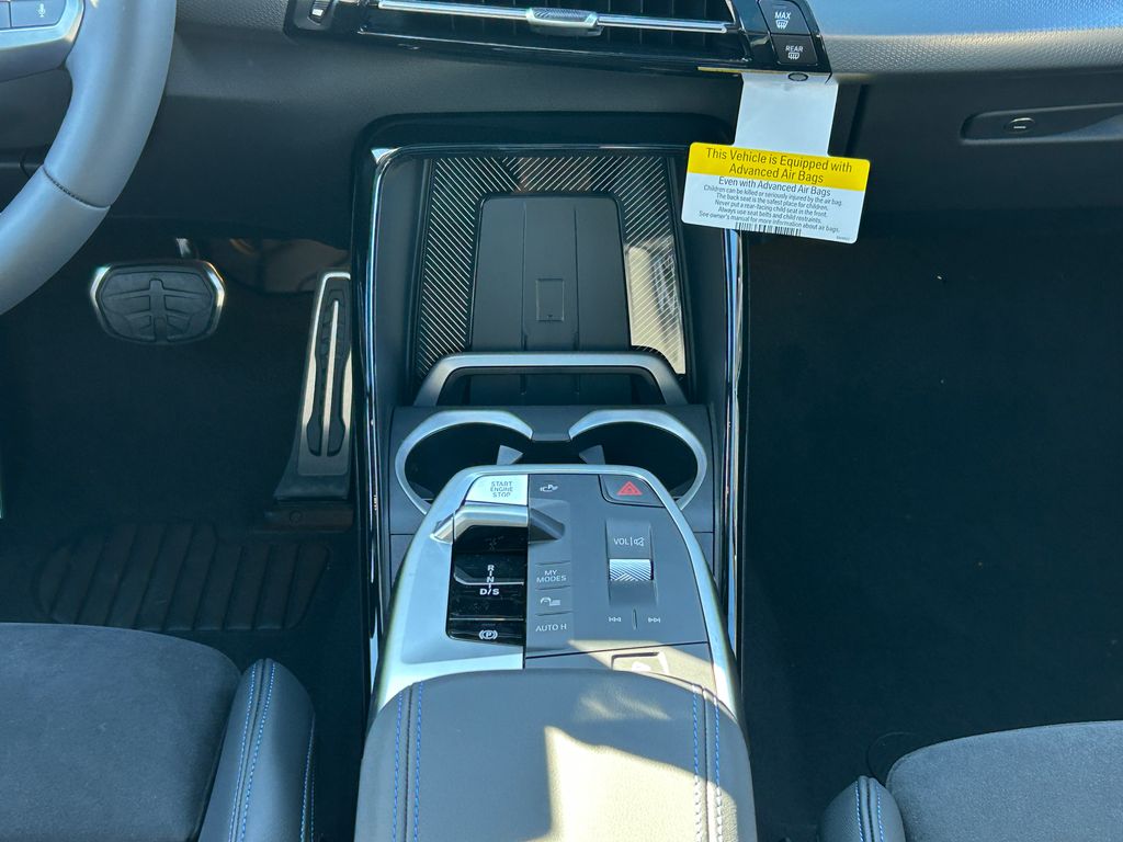 Thumbnail: 2025 BMW X2 - 27